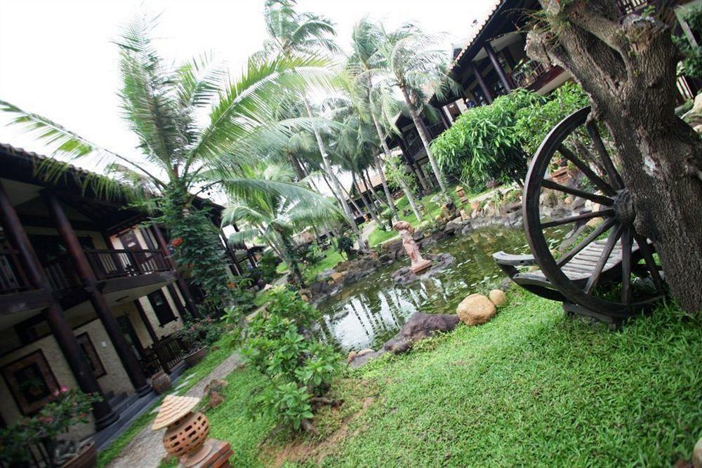 Lotus Village Resort Mui Ne Exterior foto